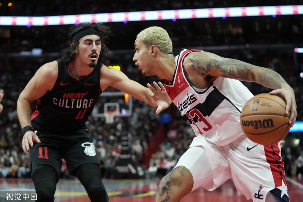 的舞台上 的舞台上