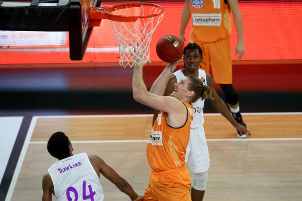 专访吴艳妮 专访吴艳妮