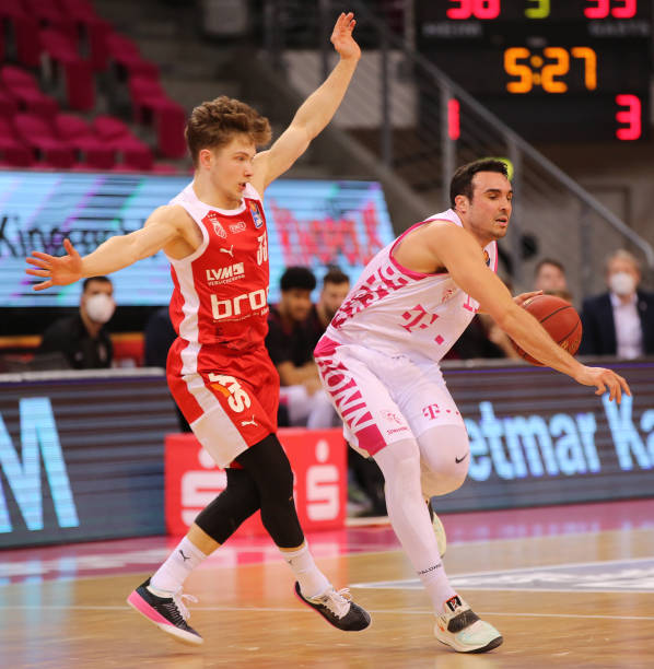 占据优势 占据优势